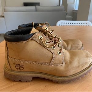 Timberland WOMEN'S NELLIE WATERPROOF CHUKKA BOOTS